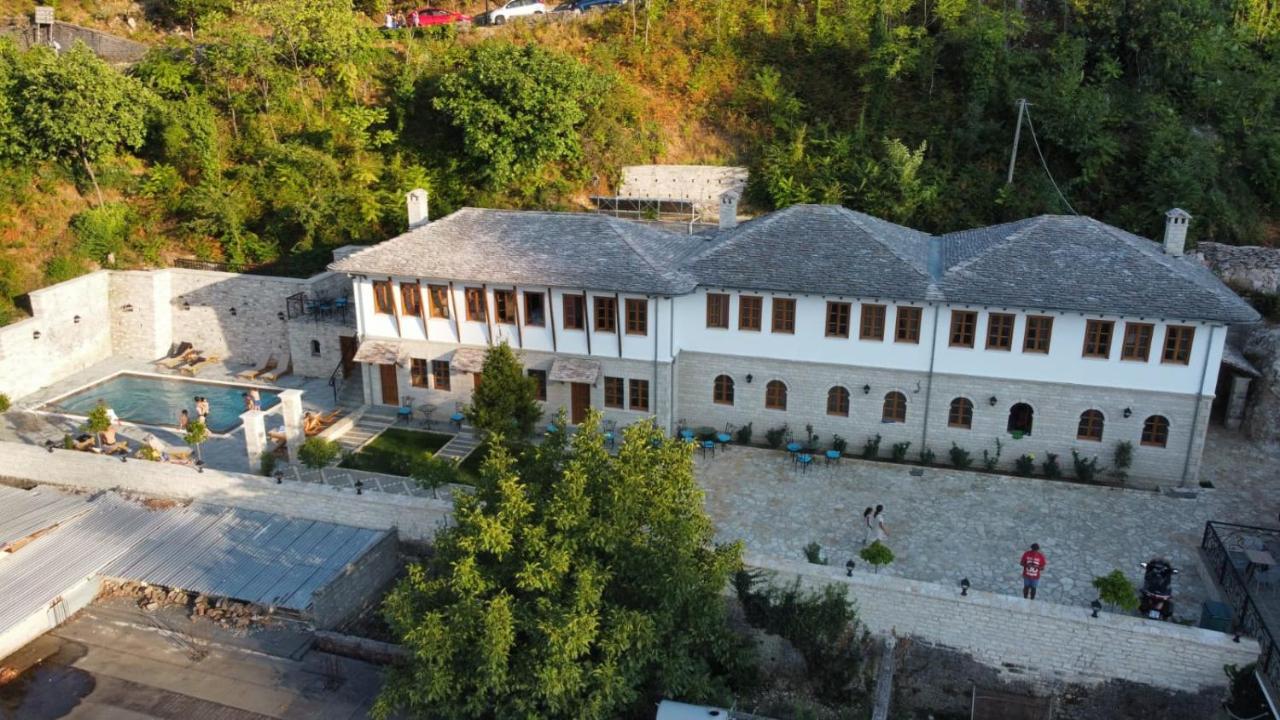 Rose Garden Hotel Gjirokastër Eksteriør billede
