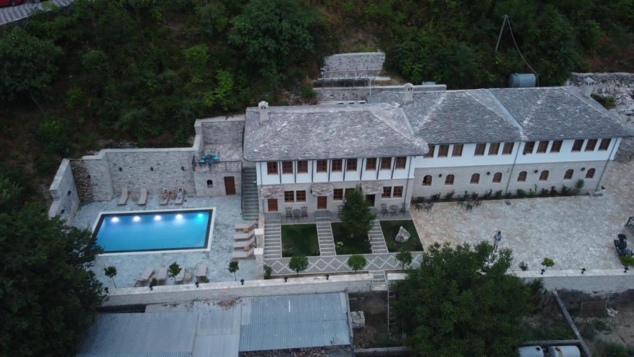 Rose Garden Hotel Gjirokastër Eksteriør billede
