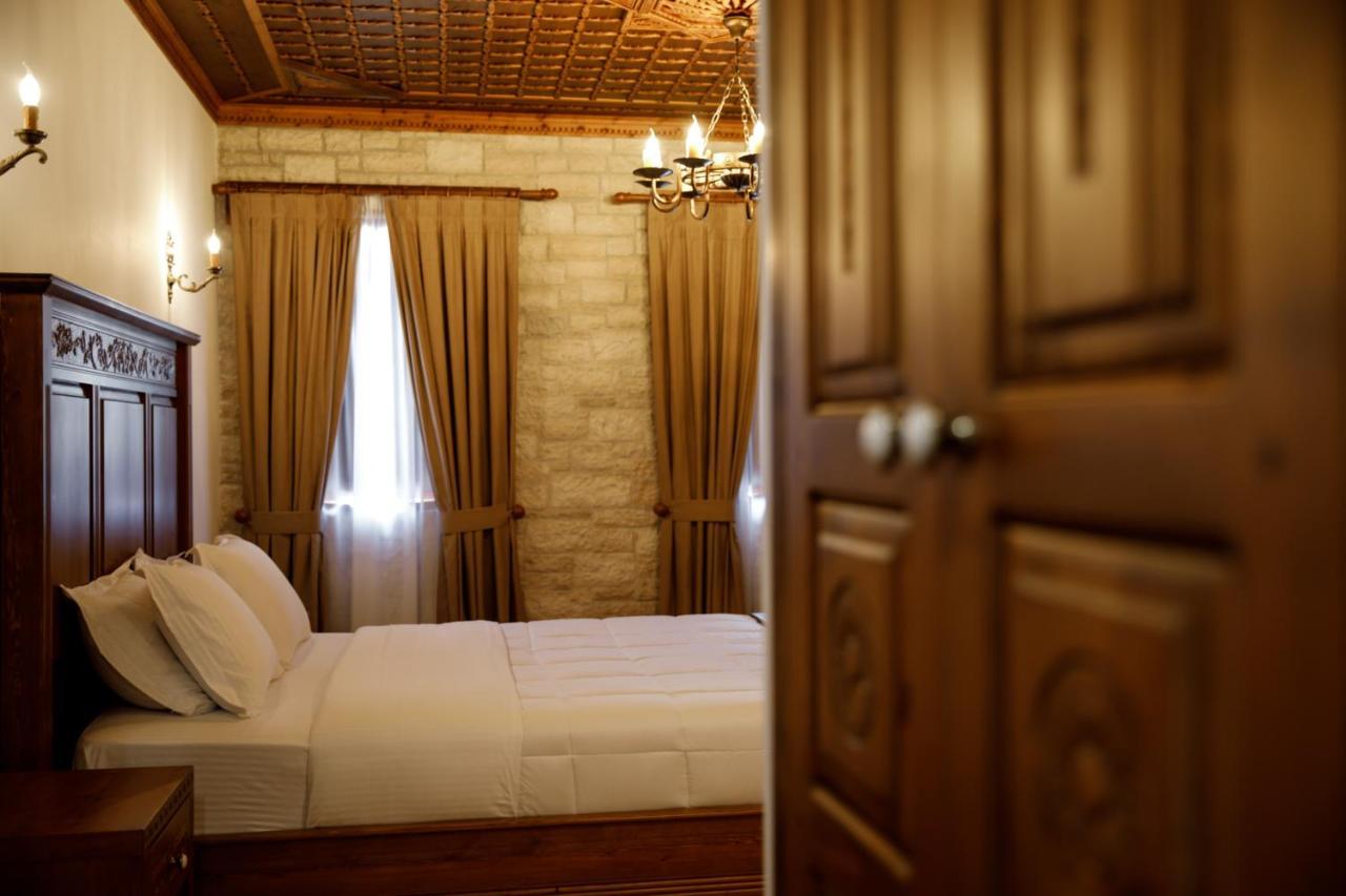 Rose Garden Hotel Gjirokastër Eksteriør billede